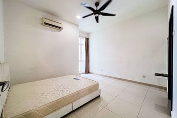 MYDiva, Perdana Lakeview East