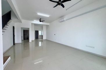 Verna Lake Villas @ Serene Heights