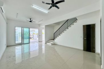 Verna Lake Villas @ Serene Heights