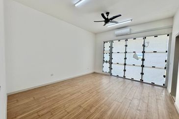 Verna Lake Villas @ Serene Heights