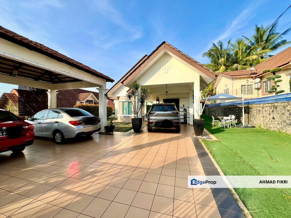 Taman Lavender Heights [ FURNITURE INCLUDED ] Single Storey Bungalow Seremban Negeri Sembilan, Negeri Sembilan, Seremban