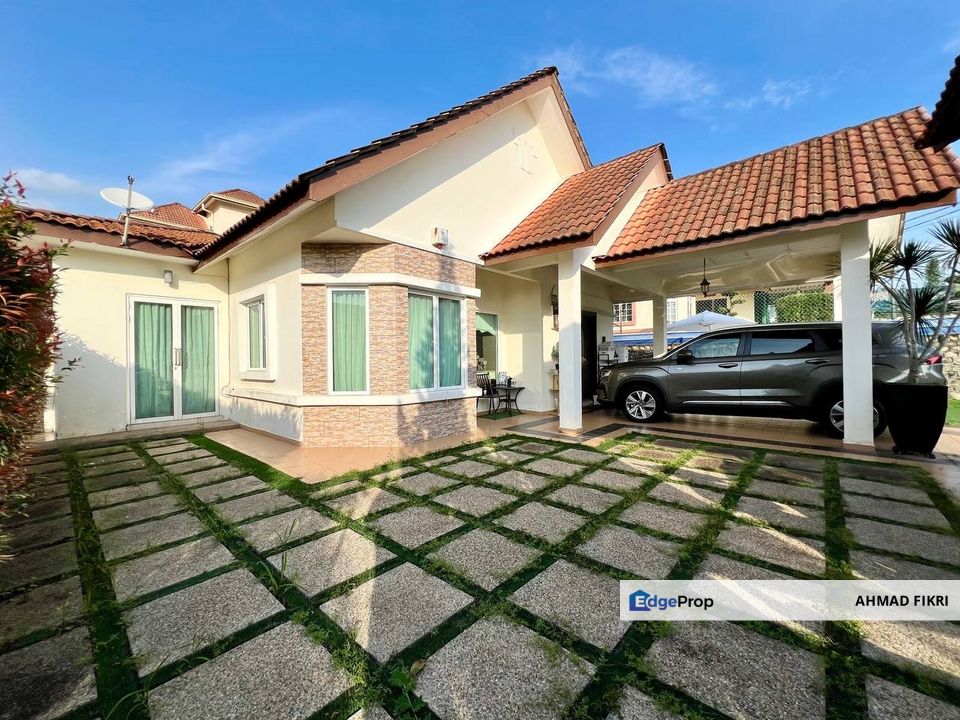Taman Lavender Heights [ FURNITURE INCLUDED ] Single Storey Bungalow Seremban Negeri Sembilan, Negeri Sembilan, Seremban