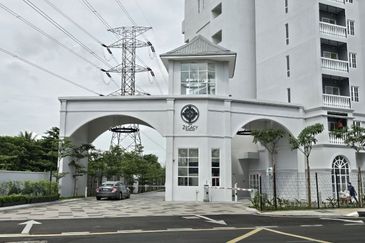 Tuan 2egacy (Tuan Residency 2)