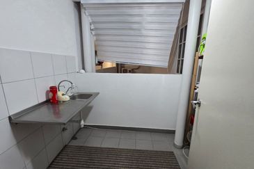 Tuan 2egacy (Tuan Residency 2)