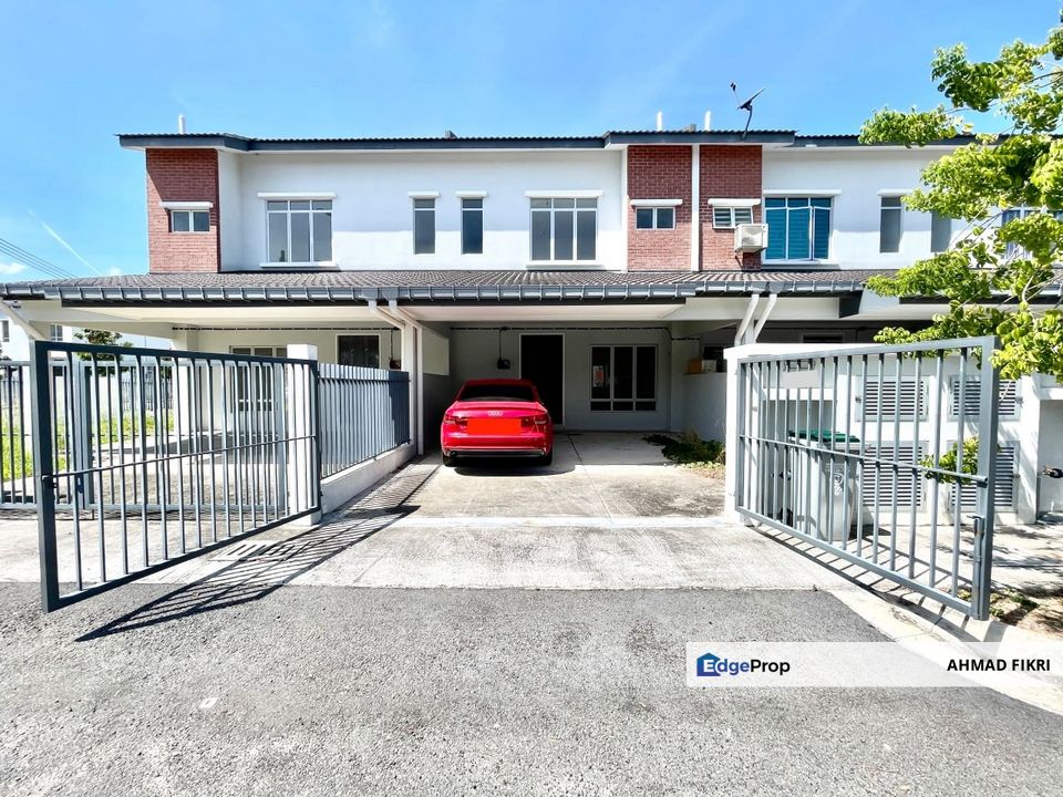 Gitaran Iringan Bayu Seremban Double Storey Terrace House, Negeri Sembilan, Seremban