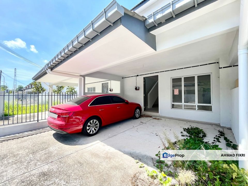 Gitaran Iringan Bayu Seremban Double Storey Terrace House, Negeri Sembilan, Seremban