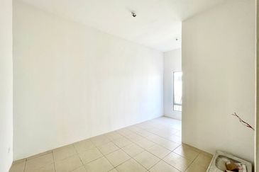 Iringan Bayu - Aleria