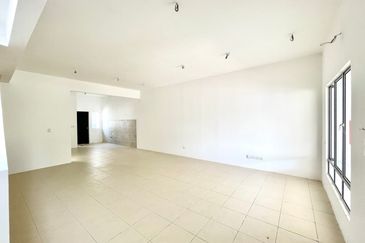 Iringan Bayu - Aleria