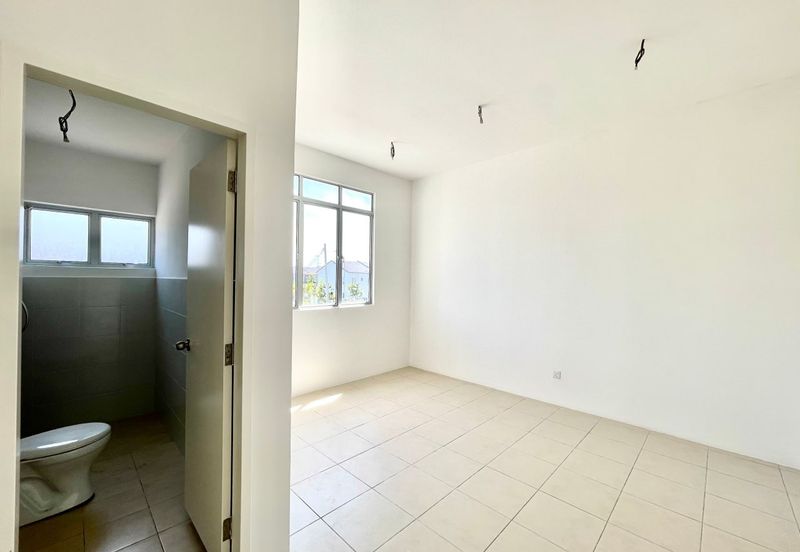 Iringan Bayu - Aleria