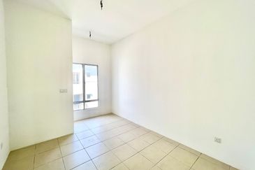 Iringan Bayu - Aleria