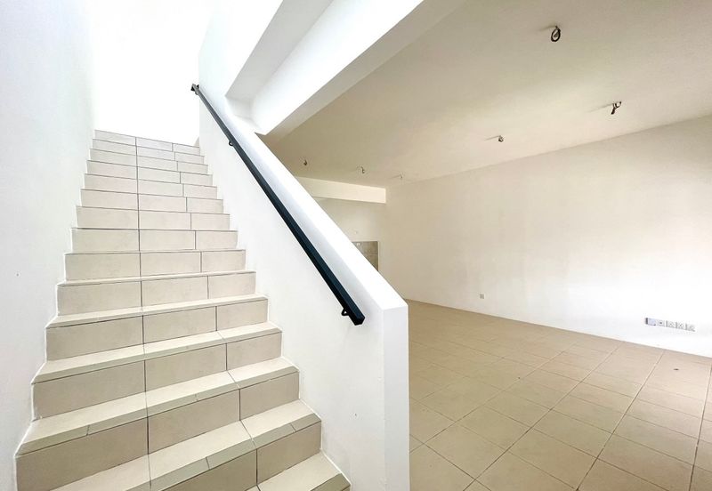 Iringan Bayu - Aleria