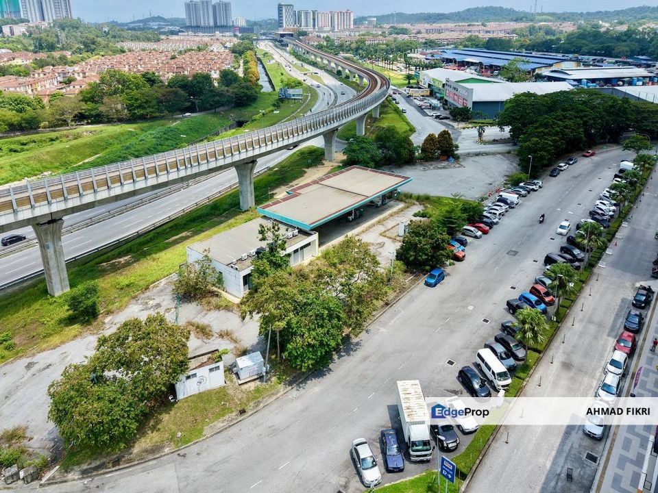 Taman Equine Petrol Station Seri Kembangan Prime Commercial Land, Selangor, Seri Kembangan