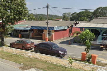 Taman Cempaka, Bandar Baru Salak Tinggi