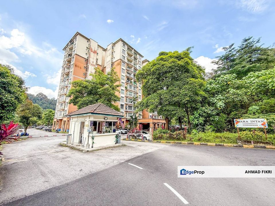 Tiara Intan Condominium Taman Bukit Indah Ampang, Selangor, Ampang