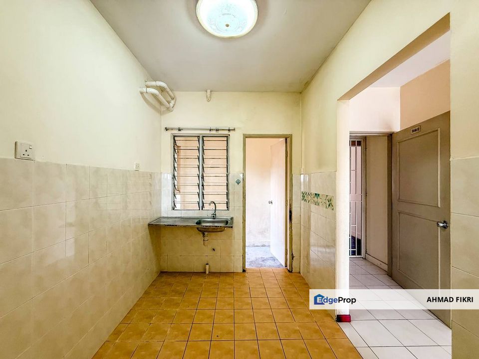 Tiara Intan Condominium Taman Bukit Indah Ampang, Selangor, Ampang