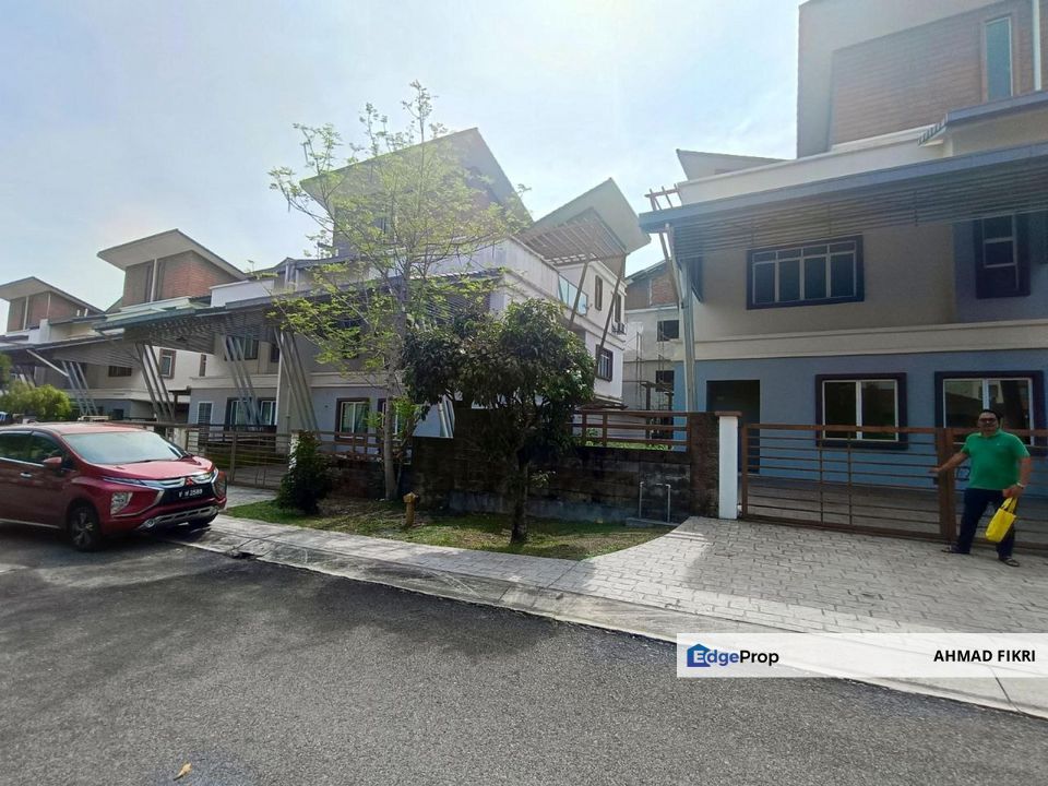 Desa Alam Seksyen U12 Shah Alam 2.5 Storey Semi Detached House with Lift Jalan Pegaga, Selangor, Shah Alam