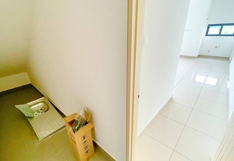 Broadleaf Residences, Hometree