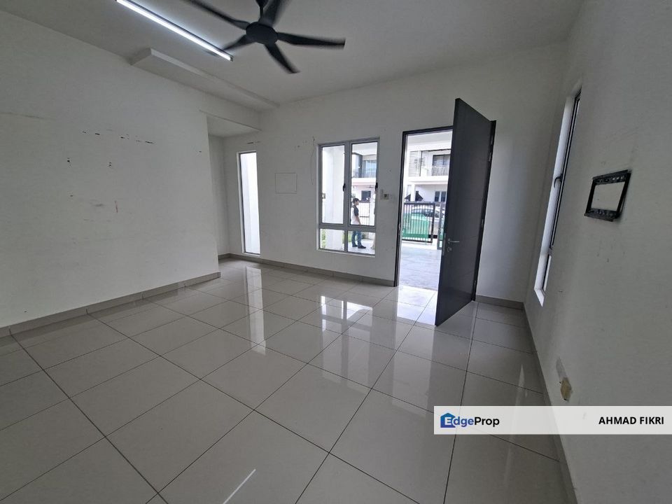 Taman Jaya 1 Pajam Nilai Double Storey Semi Detached Cluster 9 [ GARDEN HILL RESIDENCES ] , Negeri Sembilan, Mantin