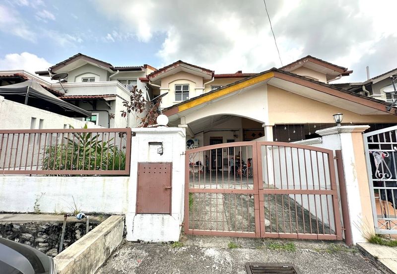 Pusat Bandar Putra Permai