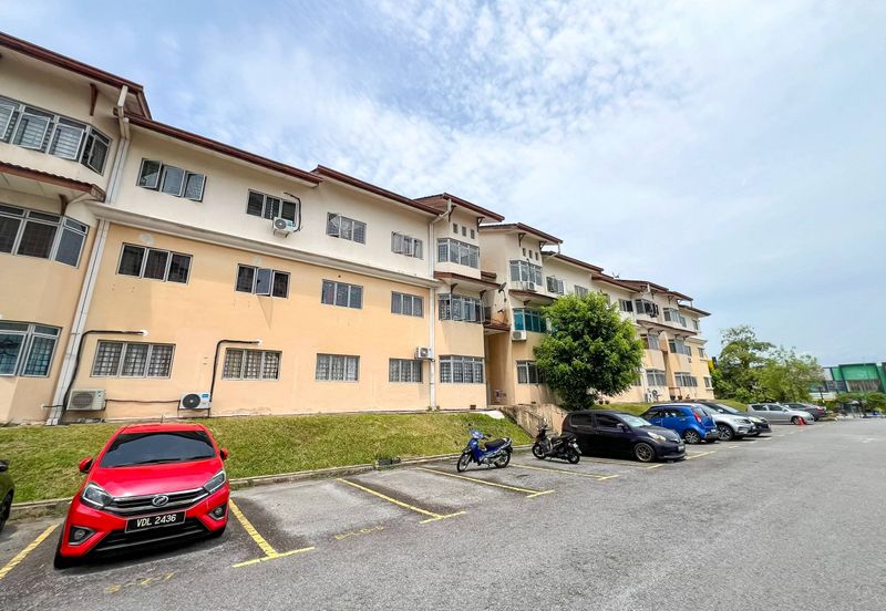 Vista Seri Putra