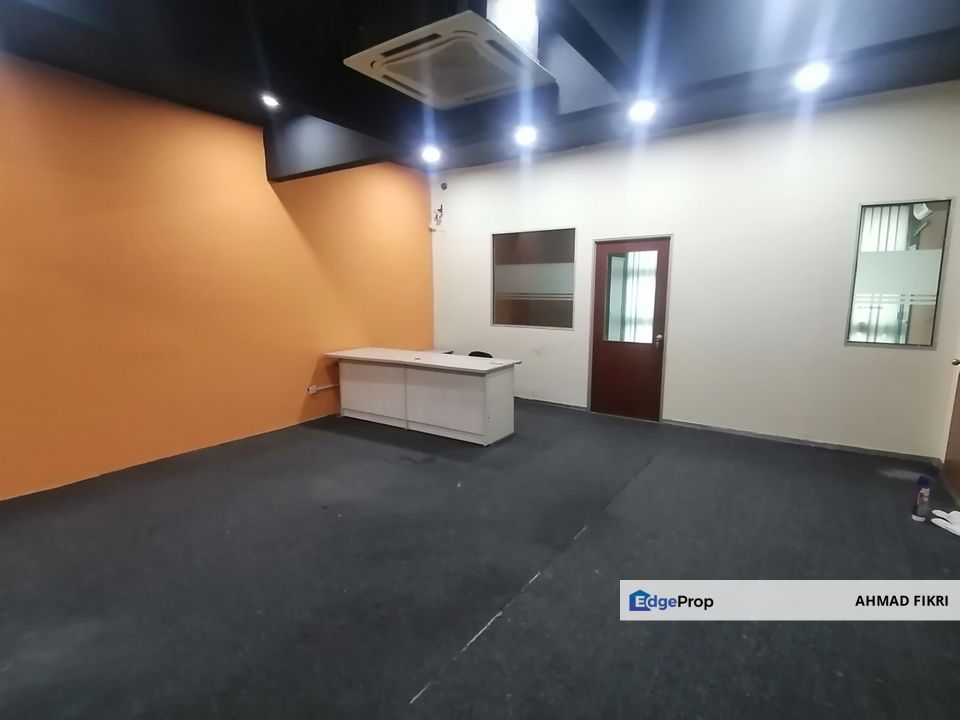 Bandar Putra Permai Office [ NEAR Giant Equine ] [ FULLY FURNISHED ] Seri Kembangan Selangor, Selangor, Seri Kembangan