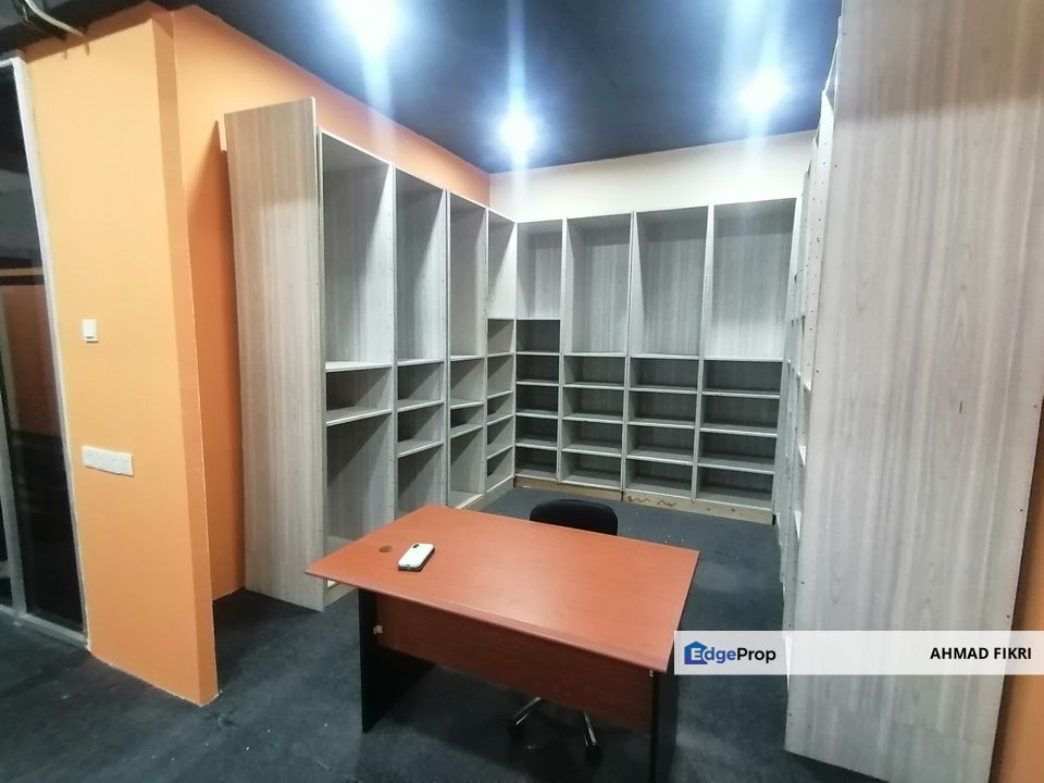 Bandar Putra Permai Office [ NEAR Giant Equine ] [ FULLY FURNISHED ] Seri Kembangan Selangor, Selangor, Seri Kembangan