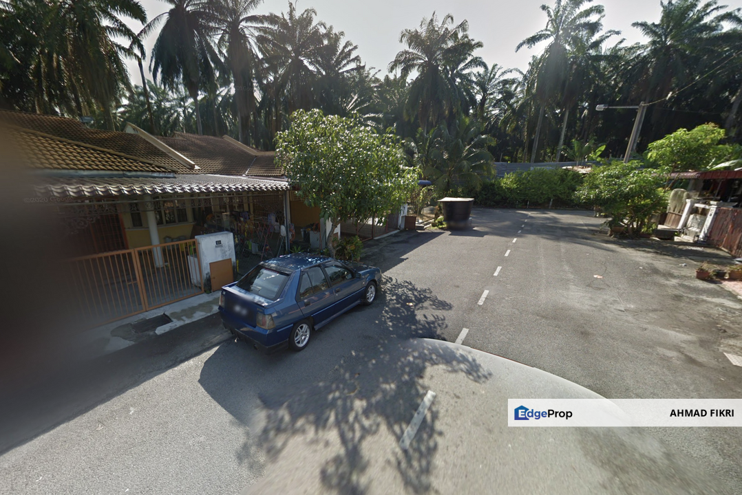 Taman Ambar Single Storey Terrace House Dengkil Selangor, Selangor, Dengkil