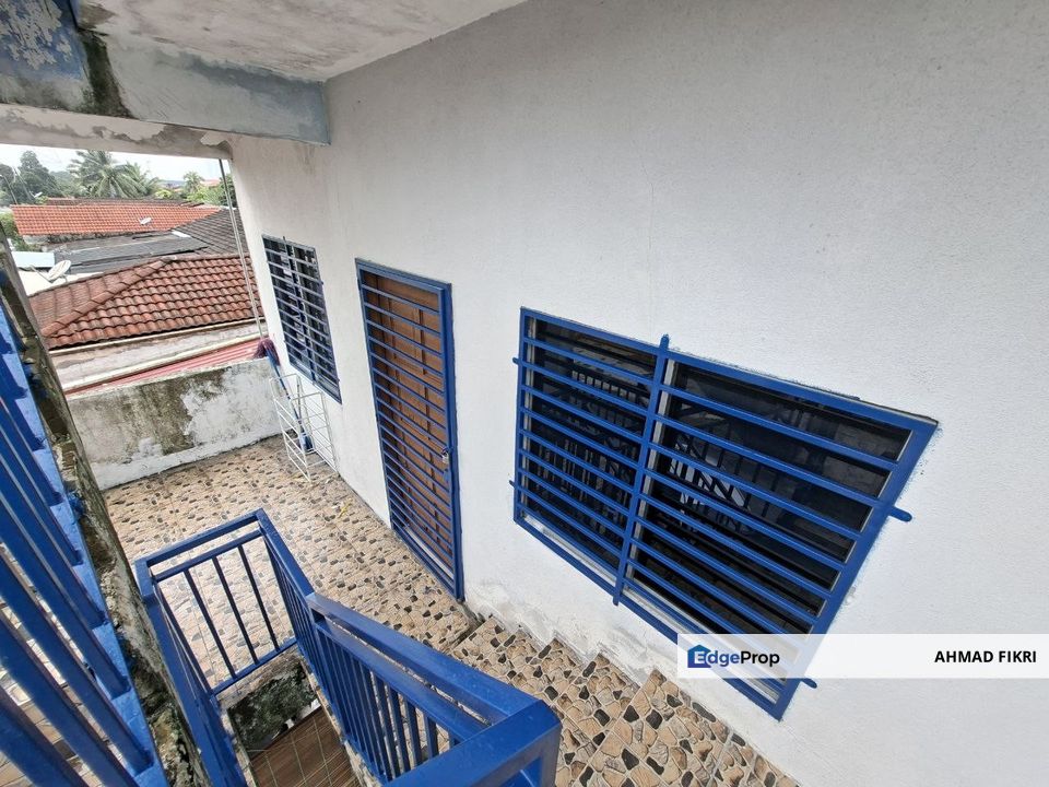 Taman Sri Serdang Townhouse [ UPPER UNIT ] Serdang Selangor, Selangor, Seri Kembangan