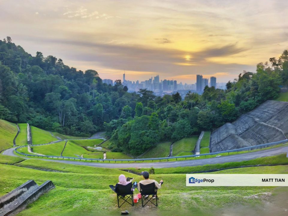 Taman Bukit Mewah at Ampang with modern English design facing greenery, Selangor, Ulu Kelang