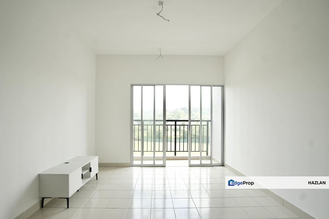 Fire Sale !! Apartment Idaman Bukit Jelutong, Seksyen U8 , Shah Alam, 2524Oct, Selangor, Klang