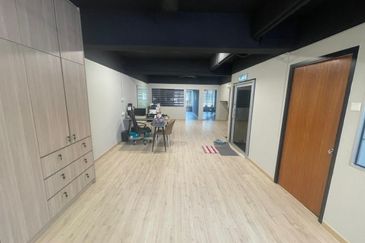 Medan Idaman Business Centre