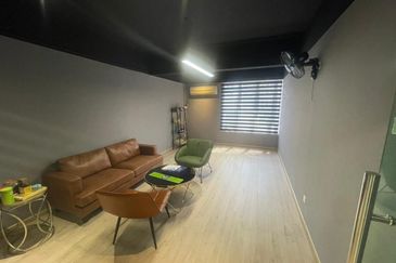 Medan Idaman Business Centre