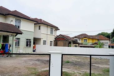 Unit Corner Fasa 2 Puncak Alam