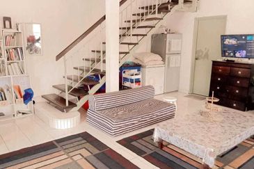 Unit Corner Fasa 2 Puncak Alam