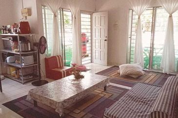 Unit Corner Fasa 2 Puncak Alam