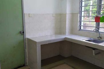 Unit Corner Fasa 2 Puncak Alam