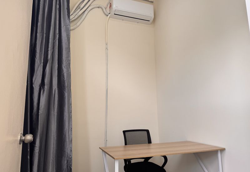 Office Room, Sg Besi LRT MRT Station, Lake Fields, TBS, Trillium