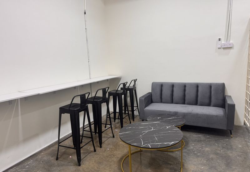 Office Room, Sg Besi LRT MRT Station, Lake Fields, TBS, Trillium