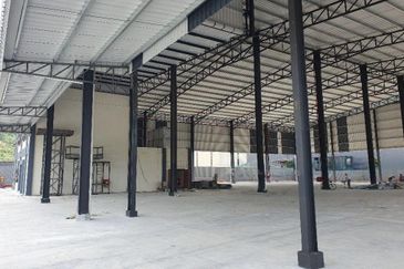 Factory For Sale at Bukit Changgang