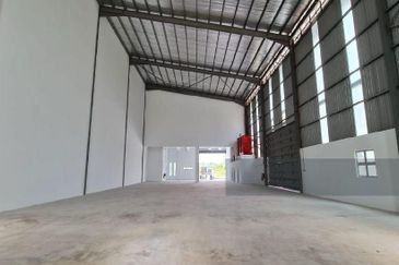 Factory For Sale at Bukit Changgang