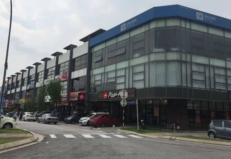 The Trillium @Lake Fields