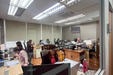 Taipan Business Centre, USJ 10