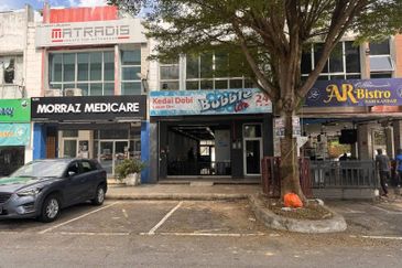 D Alpinia Business Park