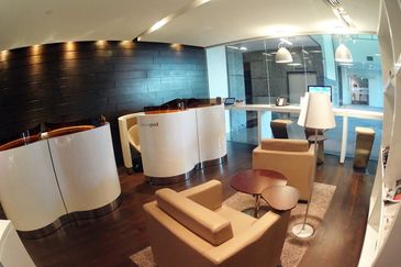 1 First Avenue Service Office Got 1-15 pax use MSC