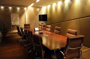 1 First Avenue Service Office Got 1-15 pax use MSC