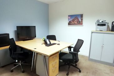 1 First Avenue Service Office Got 1-15 pax use MSC