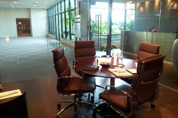 1 First Avenue Service Office Got 1-15 pax use MSC