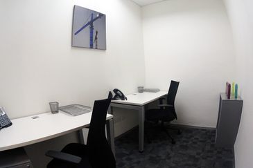 Suria Sabah Serviced Office Got for 1-10 pax use