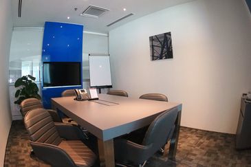 Suria Sabah Serviced Office Got for 1-10 pax use