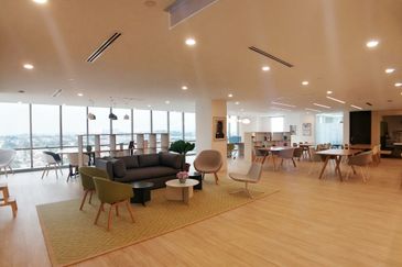 Menara Summit Serviced Office Got for 1-8 pax use